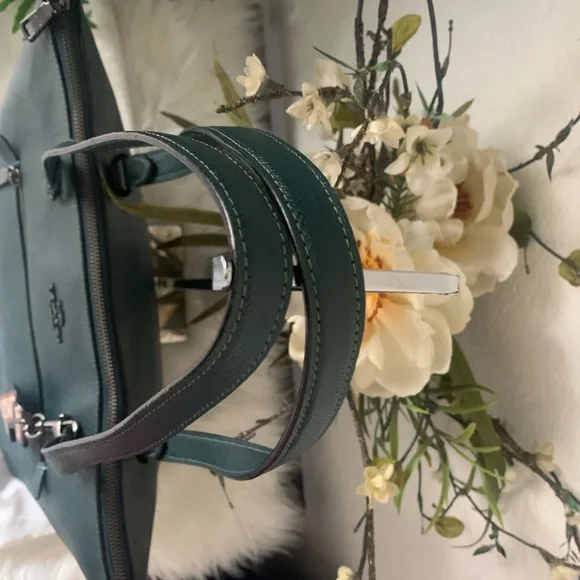 Coach Gallery Tote Bag Ivy Green Crossgrain Leather + Keychain/Charm - Picture 3 of 8